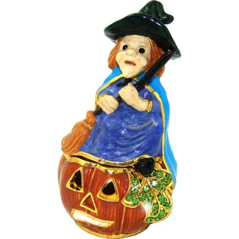 Dress Up Your Space with These Malefic Witch Halloween Trinkets